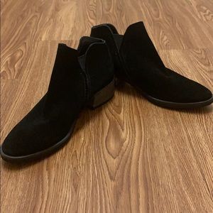 Dolce Vita black suede booties 7.5